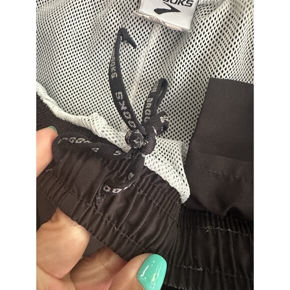 BROOKS Size XS Womens BLK Stretch Waist Pull On Leg Zip Windproof Track Pants - Picture 11 of 15